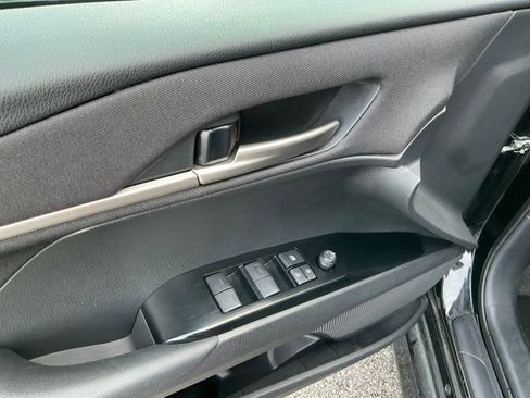 Used 2025 Toyota Camry LE image 14