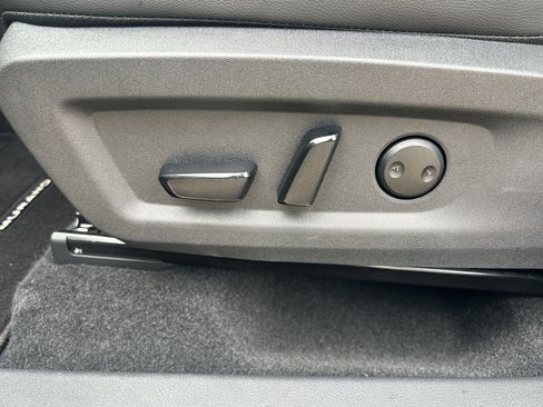 Used 2025 Nissan Murano SL AWD/4WD image 23