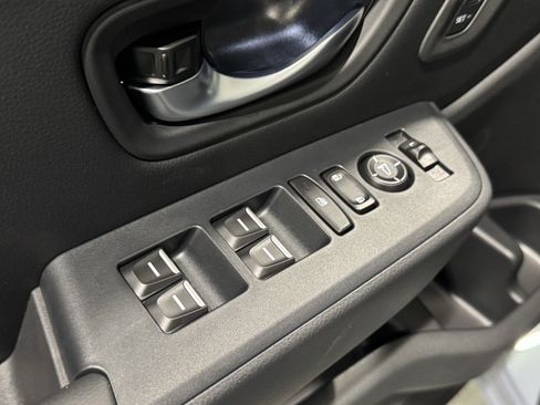 New 2025 Honda Pilot Touring image 25