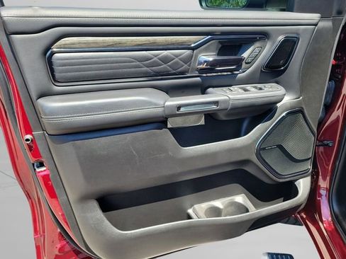 Used 2025 RAM 1500 Limited AWD/4WD image 26