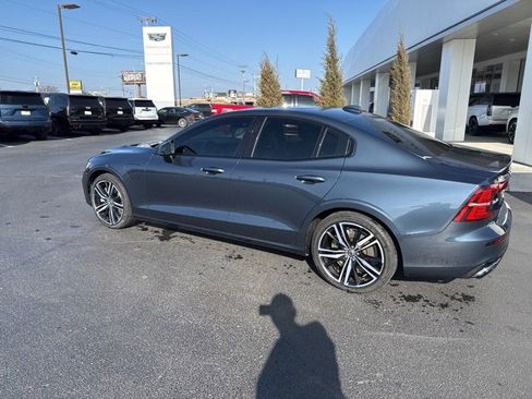 Used 2022 Volvo S60 T8 R-Design Expression w/ Advanced Package image 22