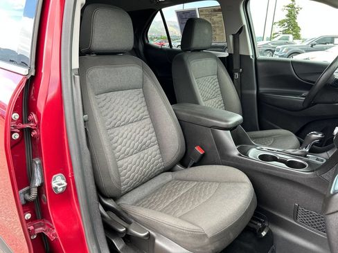 Used 2019 Chevrolet Equinox LT AWD/4WD image 16