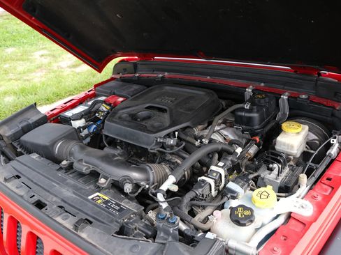 Used 2020 Jeep Wrangler Unlimited Sport image 41