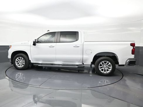 Used 2024 Chevrolet Silverado 1500 LT RWD image 2