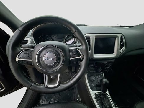 Used 2021 Jeep Compass Latitude w/ Sun and Sound Group AWD/4WD image 13