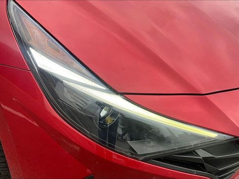 Used 2023 Hyundai Elantra SEL w/ Convenience Package image 27