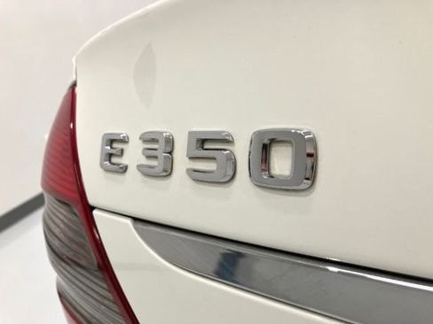 Used 2008 Mercedes-Benz E 350 Sedan image 26