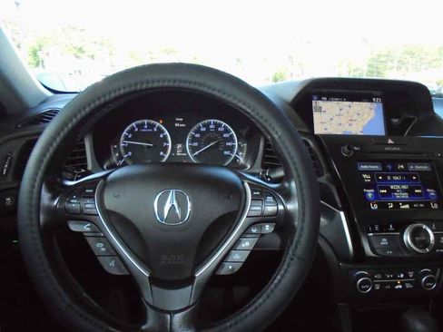 Used 2016 Acura ILX FWD image 6