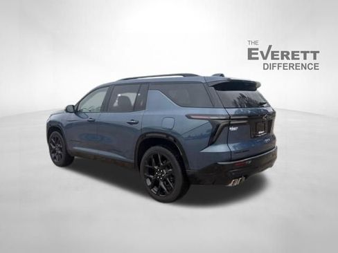 Used 2026 Chevrolet Traverse RS FWD image 5