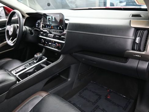 Used 2022 Nissan Pathfinder Platinum w/ Cargo Package FWD image 55