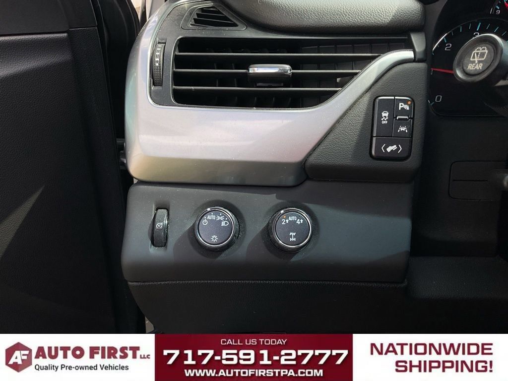 Used 2020 Chevrolet Suburban LT AWD/4WD image 23