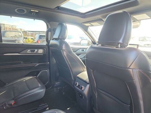 Certified 2025 Ford Explorer ST AWD/4WD image 29