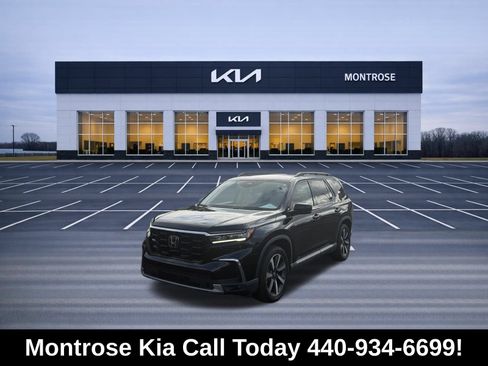 Used 2023 Honda Pilot Elite image 1