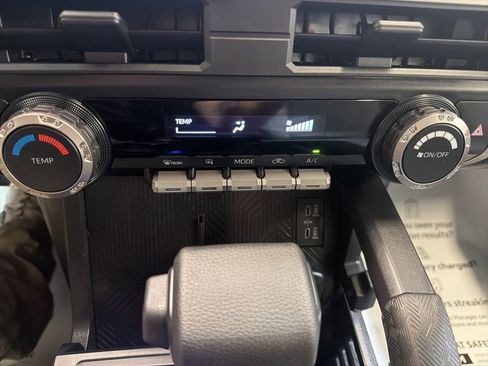 Used 2024 Toyota Tacoma SR5 AWD/4WD image 29