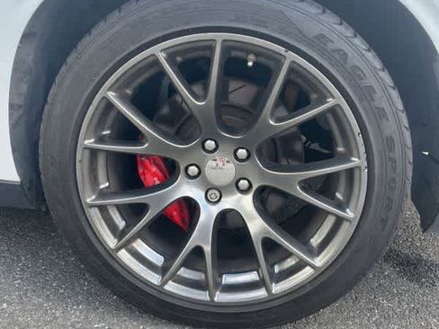 Used 2016 Dodge Challenger SRT w/ Technology Group RWD image 13