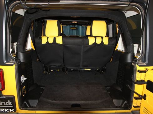 Used 2015 Jeep Wrangler Unlimited Sport w/ Quick Order Package 24S image 31