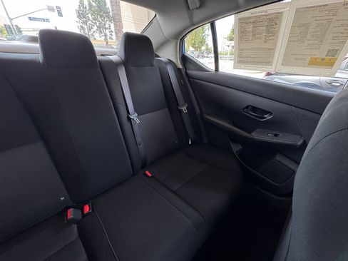 Used 2025 Nissan Sentra SV FWD image 36