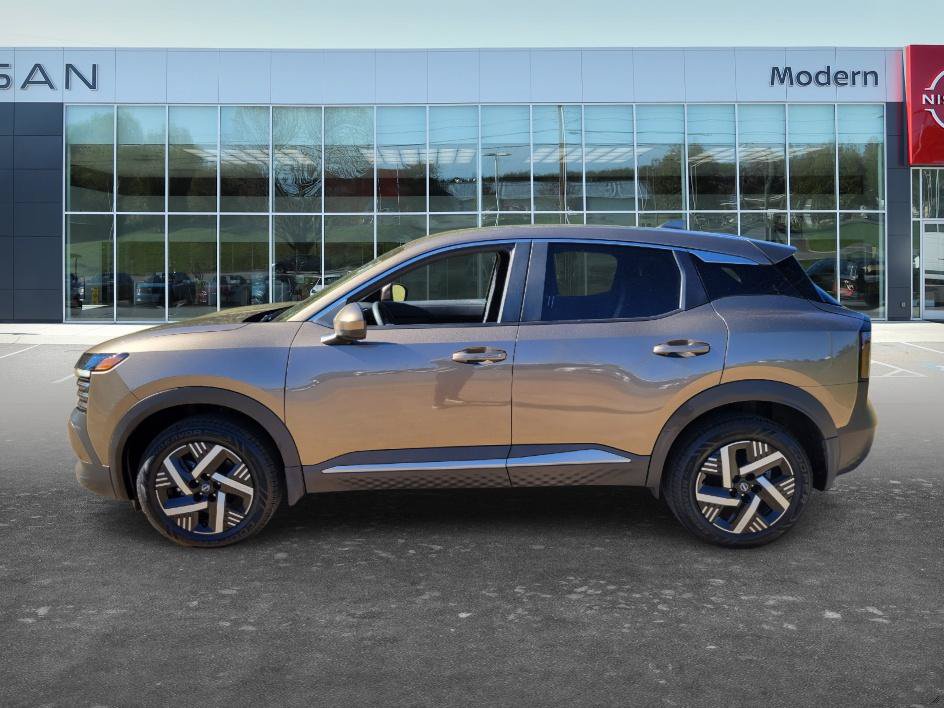 Certified 2025 Nissan Kicks SV w/ Charging Package FWD image 8