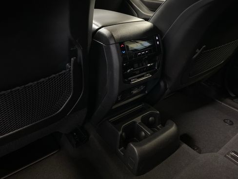 Used 2023 Jeep Grand Cherokee L Laredo image 25