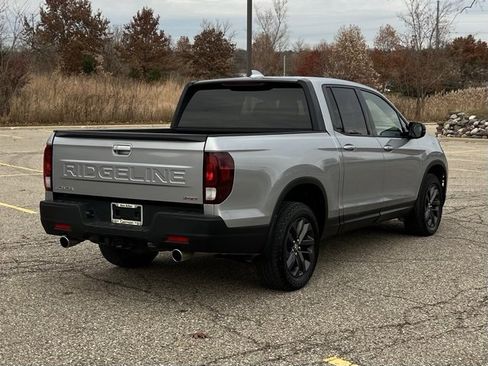 Certified 2024 Honda Ridgeline Sport image 5