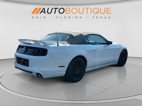 Used 2014 Ford Mustang Convertible w/ Equipment Group 102A RWD image 5