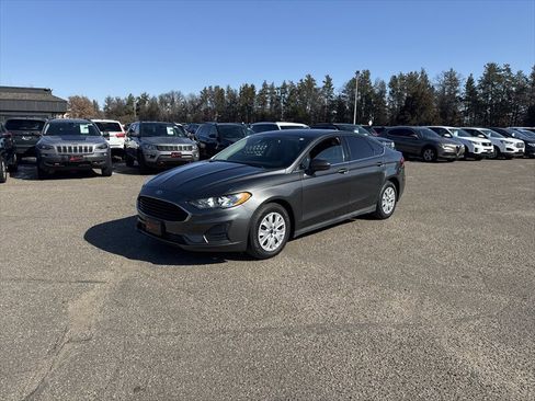 Used 2020 Ford Fusion S FWD image 1