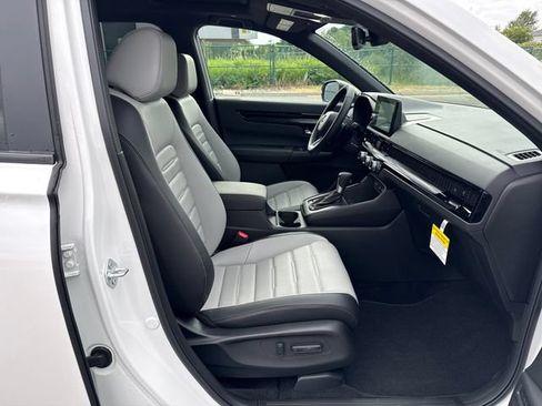 Used 2026 Honda CR-V Sport Touring image 10