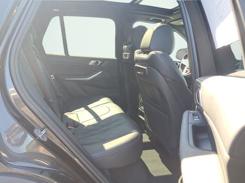 Used 2023 BMW X5 xDrive40i AWD/4WD image 14