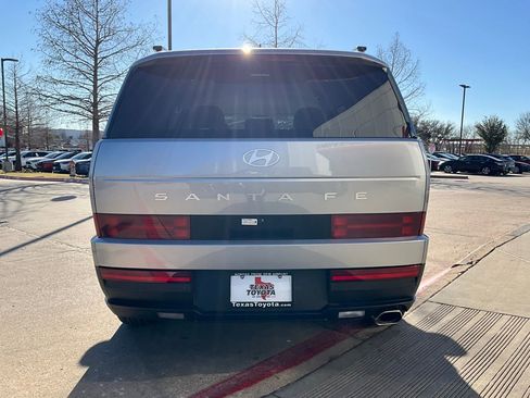 Used 2025 Hyundai Santa Fe SEL image 7