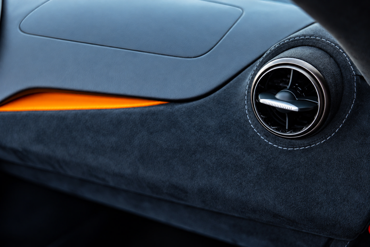 Used 2020 McLaren 720S Luxury RWD image 18