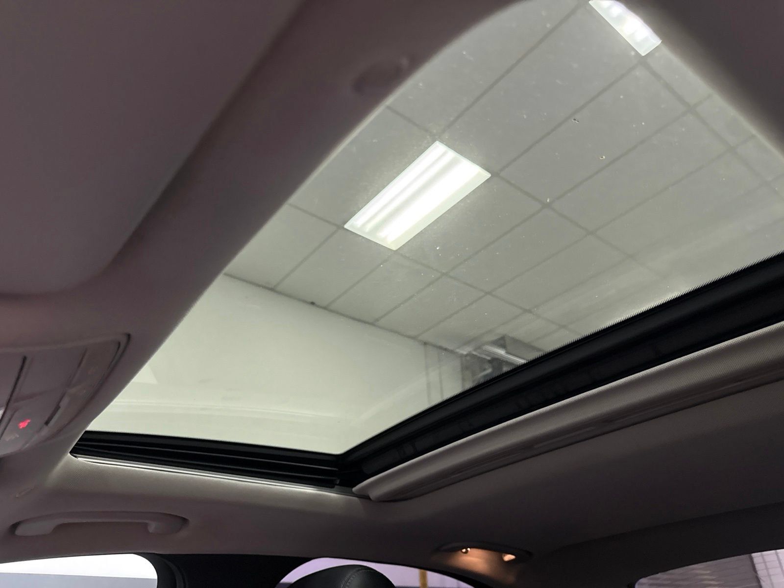 Used 2019 Mercedes-Benz C 300 Sedan image 20