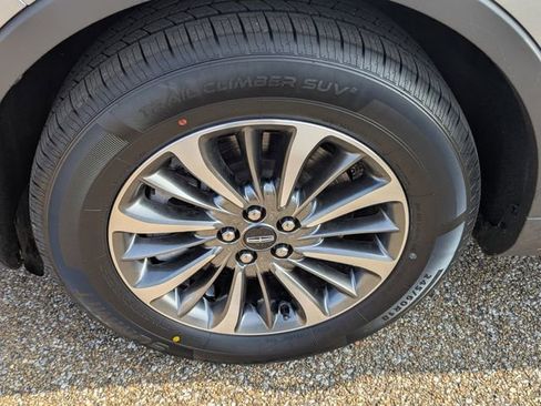 Used 2023 Lincoln Nautilus Reserve w/ Cargo Utility Package image 33