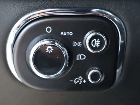 Used 2014 Bentley Mulsanne RWD image 21