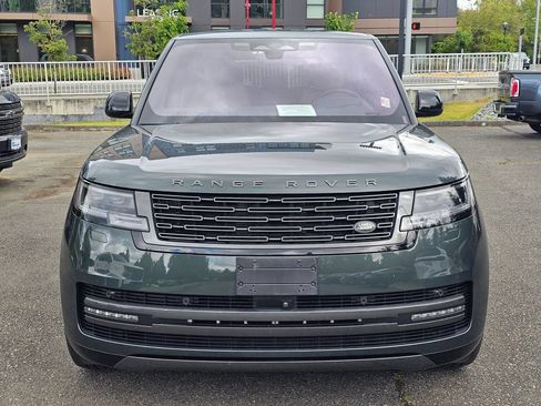 Used 2023 Land Rover Range Rover Long Wheelbase SE AWD/4WD image 2