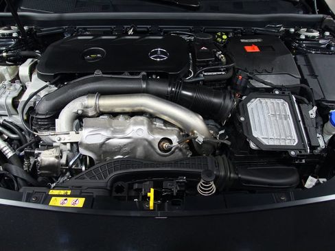 Certified 2026 Mercedes-Benz CLA 250 4MATIC image 32
