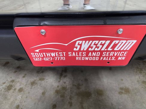 Used 2018 Chevrolet Silverado 1500 LT w/ LT Eassist Package AWD/4WD image 2