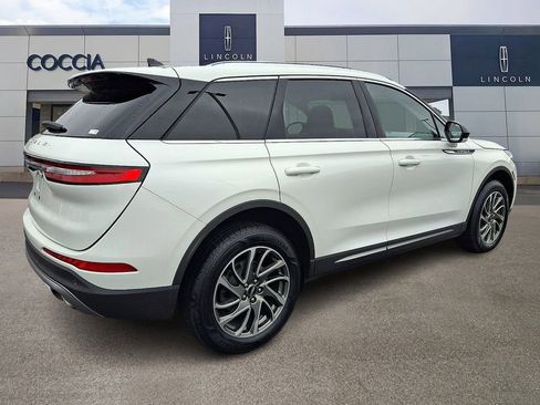 Certified 2021 Lincoln Corsair AWD w/ Equipment Group 101A image 4