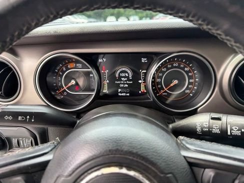 Used 2021 Jeep Wrangler Unlimited Sport AWD/4WD image 25