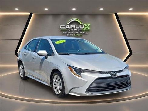 Used 2023 Toyota Corolla LE FWD image 1