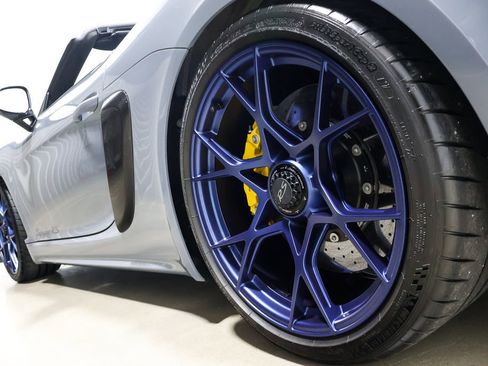 Used 2024 Porsche 718 Boxster Spyder RS w/ Weissach Package image 30