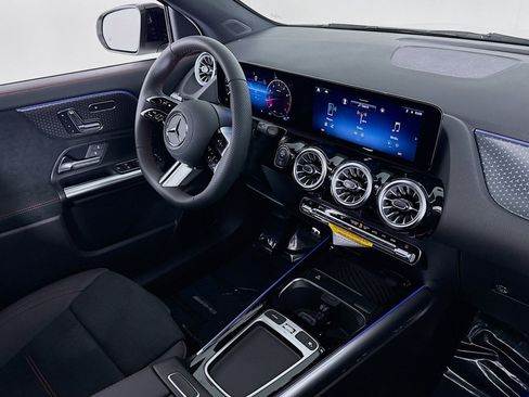 New 2026 Mercedes-Benz GLA 250 image 15