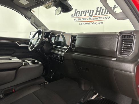 Used 2023 Chevrolet Silverado 1500 LT image 29