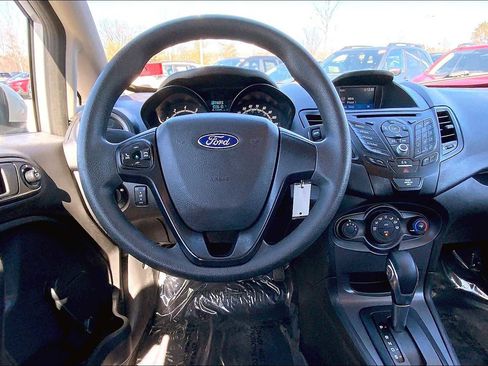 Used 2018 Ford Fiesta S image 2