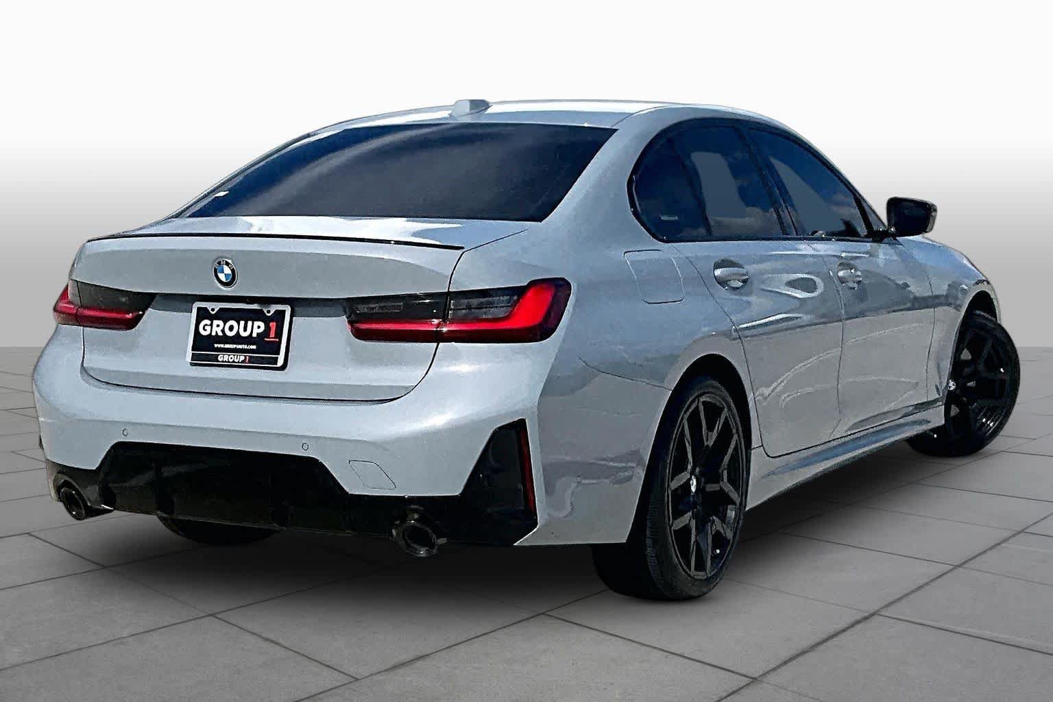 Used 2026 BMW 330i Sedan w/ M Sport Package RWD image 12