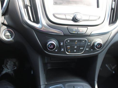 Used 2024 Chevrolet Equinox LT AWD/4WD image 15