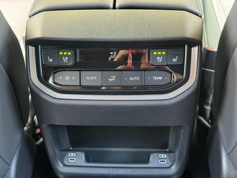Used 2026 Lexus TX 500h AWD w/ Technology Package image 35