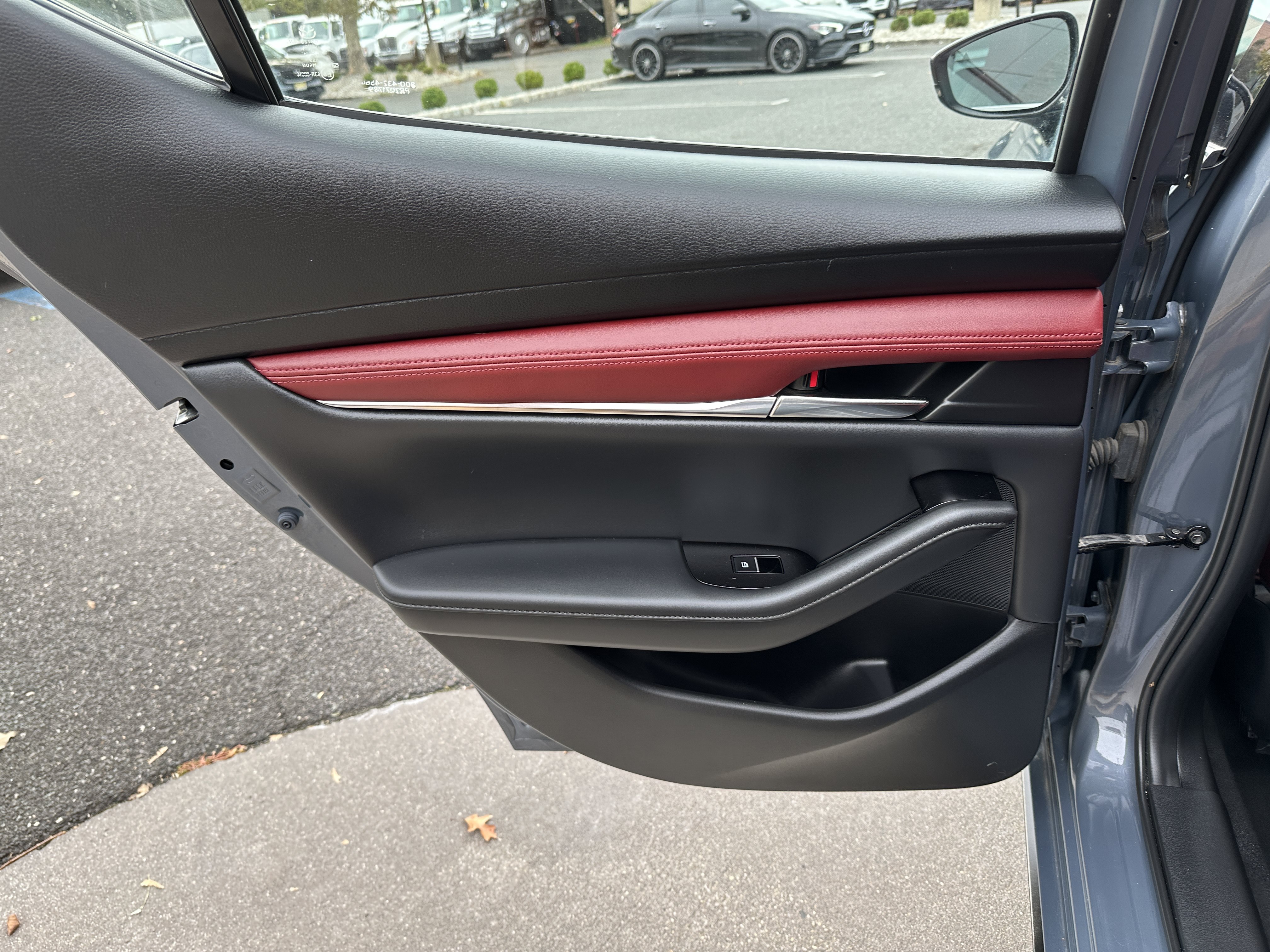 Used 2019 MAZDA MAZDA3 AWD Hatchback w/ Premium Pkg image 30