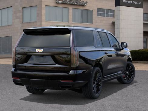 New 2026 Cadillac Escalade ESV Platinum Sport image 4