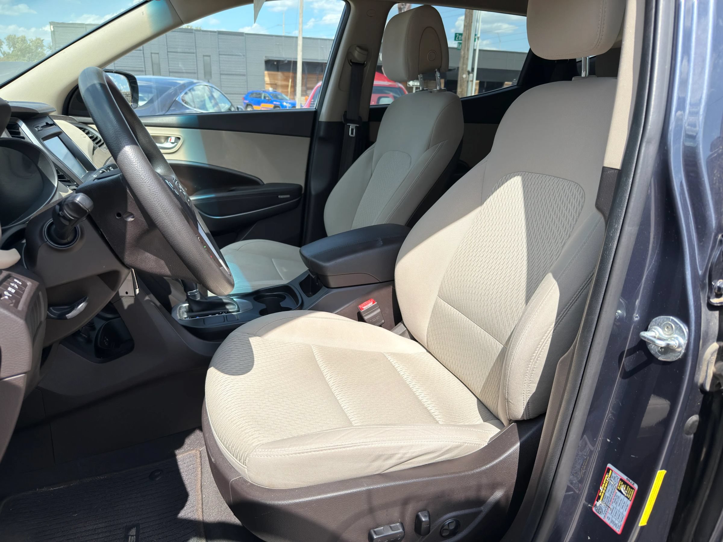 Used 2017 Hyundai Santa Fe Sport FWD image 19