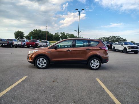 Certified 2017 Ford Escape S FWD image 4